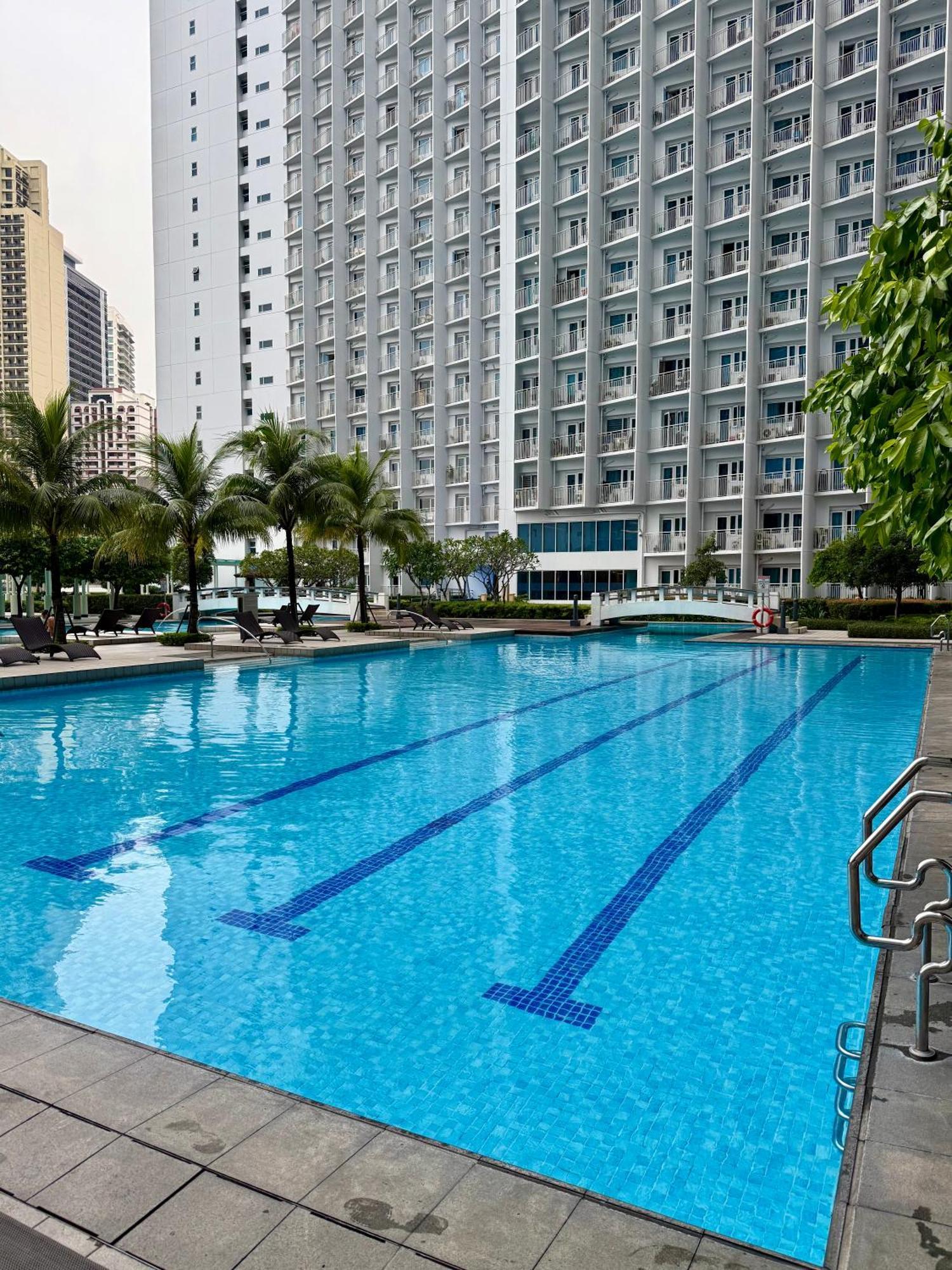 Serene Suite In Jazz Residences Makati City Exterior photo